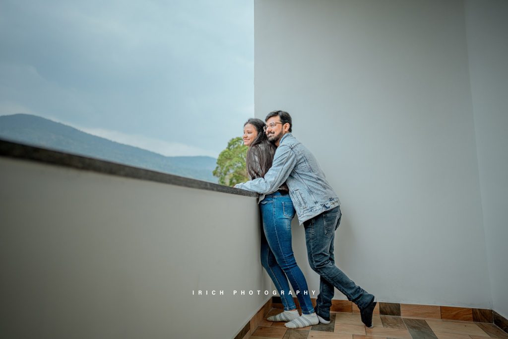 Pre Wedding Photoshoot in Munnar