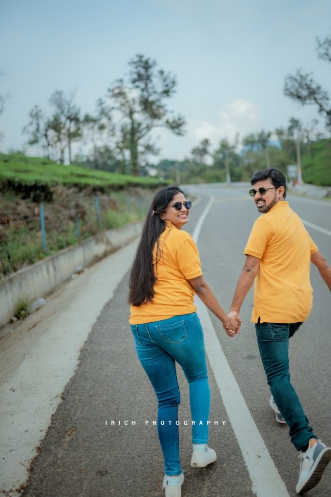 Pre Wedding Photoshoot in Munnar