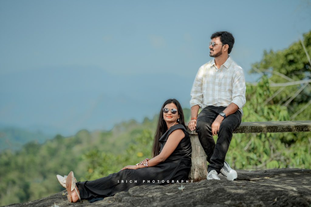 Pre Wedding Photoshoot in Munnar