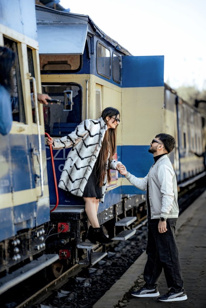 Best Pre Wedding Shoot Ooty Toy Train